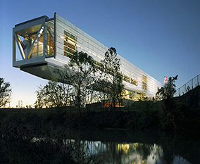 80 â Final Photography â Exterior; William Jefferson Clinton Library in Arkansas